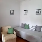 Departamento 2 Amb Con 1 Dormitorio Por Plaza Mitre